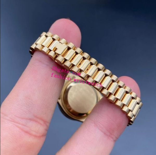 womens classic watch 69178 26mm diamond green dial sapphire glass automatic gold stainless steel bracelet luxury watches waterproo, Slivery;brown
womens classic watch 69178 26mm diamond green dial sapphire glass automatic gold stainless steel bracelet luxury watches waterproo, Slivery;brown