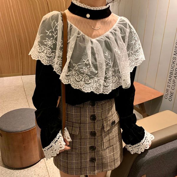 2021 new women lace patchwork blouse female spring autumn hollow out vintage long sleeve veet shirt ladies blouses gpeo, White
2021 new women lace patchwork blouse female spring autumn hollow out vintage long sleeve veet shirt ladies blouses gpeo, White