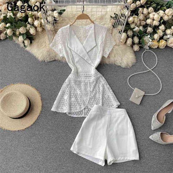 women two piece set summer office lady korean chic fashion outfits hollow out notched lace + solid shorts 210531, White
women two piece set summer office lady korean chic fashion outfits hollow out notched lace + solid shorts 210531, White