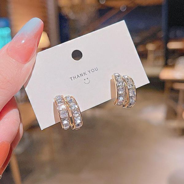 stud c-shaped fashionable and simple zirconia peplum earrings for women, Golden;silver
stud c-shaped fashionable and simple zirconia peplum earrings for women, Golden;silver