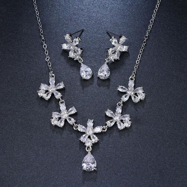 earrings & necklace cz zirconia drop pendant set fashion snowflake crystal elegant women wedding accessories, Silver
earrings & necklace cz zirconia drop pendant set fashion snowflake crystal elegant women wedding accessories, Silver