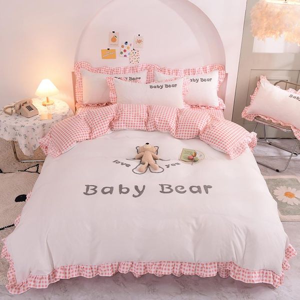 bedding sets white pink cute sanding cartoon stereoscopic toy bear girl set duvet cover bed skirt sheet pillowcases child's gift
bedding sets white pink cute sanding cartoon stereoscopic toy bear girl set duvet cover bed skirt sheet pillowcases child's gift