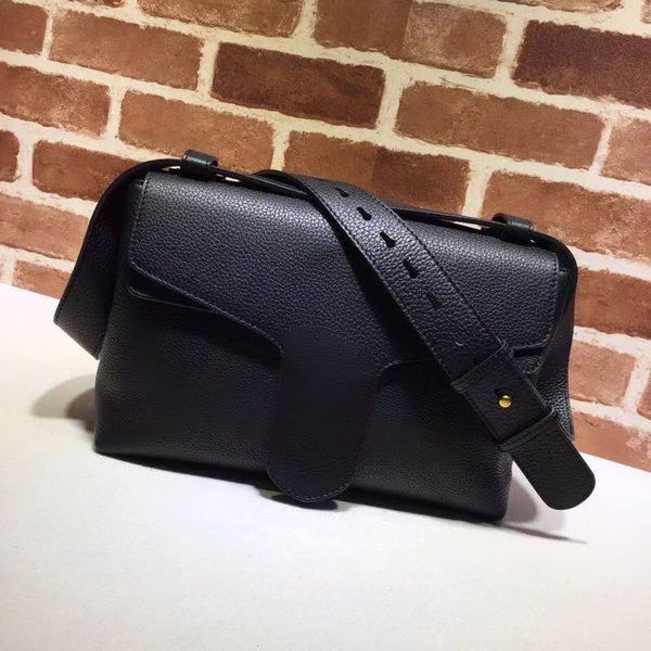 luxury designer solid color messenger bags genuine leather women's retro metal buckle single shoulder bag head layer litchi pattern
luxury designer solid color messenger bags genuine leather women's retro metal buckle single shoulder bag head layer litchi pattern