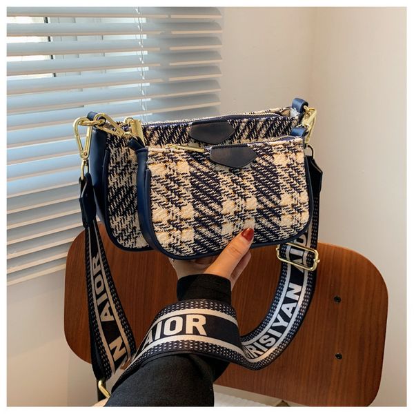 80% off outlet store july this year's popular small bag women's new lattice multi-purpose broadband messenger factory online sale, Black;red
80% off outlet store july this year's popular small bag women's new lattice multi-purpose broadband messenger factory online sale, Black;red