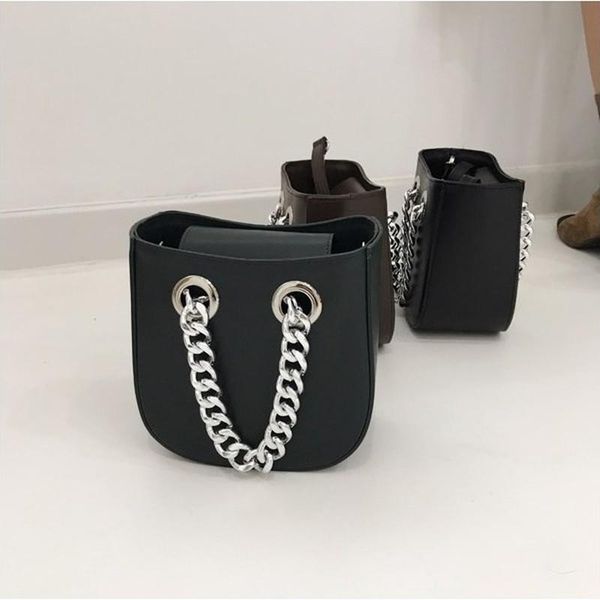evening bags 2021 fashion small black bag chain handbag high sense of all-match one-shoulder messenger female purses and handbags luxury
evening bags 2021 fashion small black bag chain handbag high sense of all-match one-shoulder messenger female purses and handbags luxury