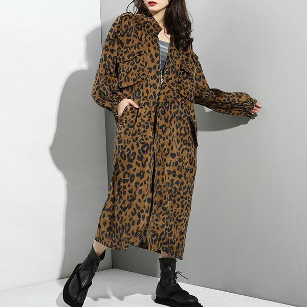 women's trench coats 2021 spring summer stand collar long sleeve leopard printed loose big size windbreaker women fashion, Tan;black
women's trench coats 2021 spring summer stand collar long sleeve leopard printed loose big size windbreaker women fashion, Tan;black