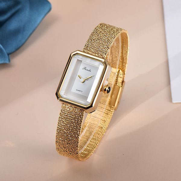 2021 new ladies mesh strap watch literary retro square student light luxury diamond-studded british waterproof fashion watch ing, Slivery;brown
2021 new ladies mesh strap watch literary retro square student light luxury diamond-studded british waterproof fashion watch ing, Slivery;brown
