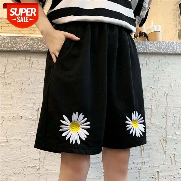new summer five point pants harajuku vintage streetwear daisy embroidery high waist men women loose elastic waist straight pant #zi95, Black;white
new summer five point pants harajuku vintage streetwear daisy embroidery high waist men women loose elastic waist straight pant #zi95, Black;white