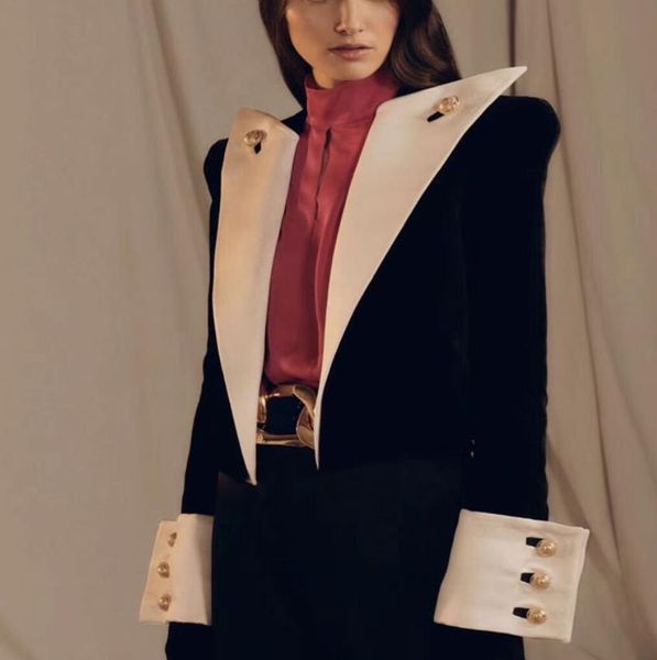 2021 spring female office lady turn down collar long-sleeved cardigan patchwork panelled velour short blazer coat 8y599, Black;brown
2021 spring female office lady turn down collar long-sleeved cardigan patchwork panelled velour short blazer coat 8y599, Black;brown