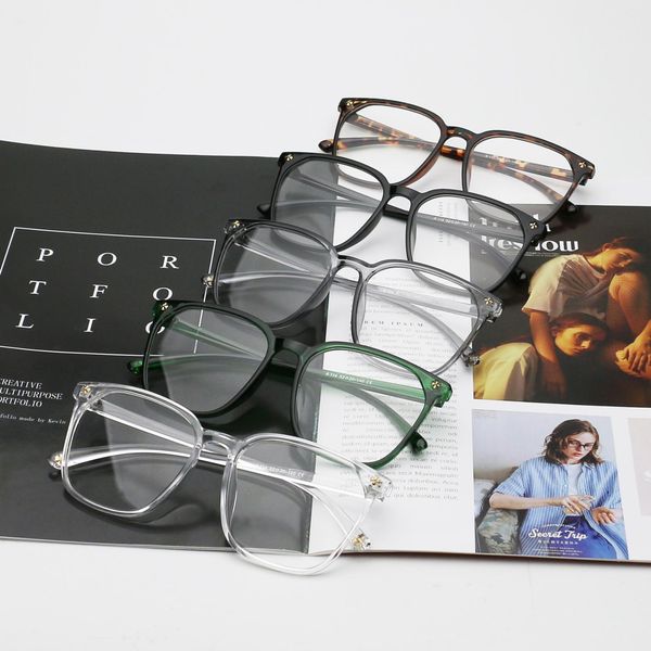 retro-round-eyeglasses-optical-spectacle-frame-women-eye-glasses-vintage-computer-reading-eyeglasses-luxury-designer
retro-round-eyeglasses-optical-spectacle-frame-women-eye-glasses-vintage-computer-reading-eyeglasses-luxury-designer