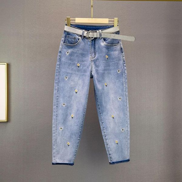 women's jeans 2021 spring summer european flower embroidered cotton stretchy women high waist loose slim cropped harem denim pants, Blue
women's jeans 2021 spring summer european flower embroidered cotton stretchy women high waist loose slim cropped harem denim pants, Blue