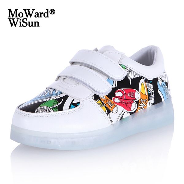 size 25-35 glowing sneakers for kids with lights girls luminous sole led shoes kids boys usb charge lighted shoes for children 210312, Black;red
size 25-35 glowing sneakers for kids with lights girls luminous sole led shoes kids boys usb charge lighted shoes for children 210312, Black;red