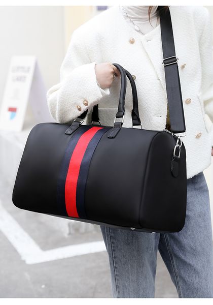 men and women travel duffle bag luxury design street fashion handbag boarding gym bags weekend trip organizer sac de wallets
men and women travel duffle bag luxury design street fashion handbag boarding gym bags weekend trip organizer sac de wallets