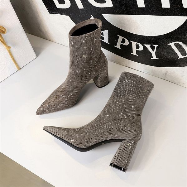 women's banquet boots, european and american style, high heels, high heels, shiny, rhinestones, Black
women's banquet boots, european and american style, high heels, high heels, shiny, rhinestones, Black