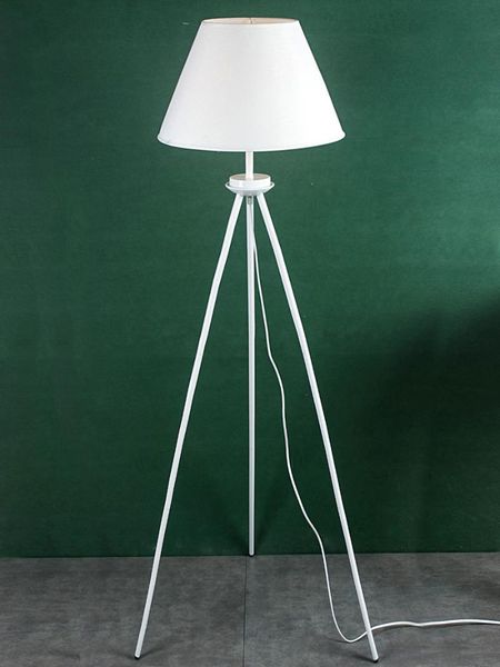 fabric lampshade metal triangle base floor lamps bedroom beside floor lighting decoration night lights lamp with footswitch
fabric lampshade metal triangle base floor lamps bedroom beside floor lighting decoration night lights lamp with footswitch