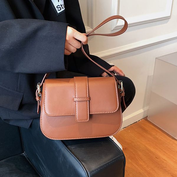 hangbags simple bag trend 2021 women's autumn versatile messenger fashion embroidered thread one shoulder small square
hangbags simple bag trend 2021 women's autumn versatile messenger fashion embroidered thread one shoulder small square