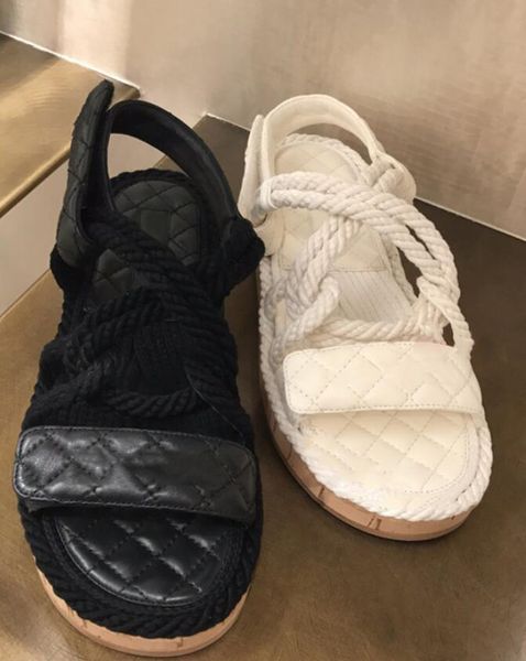 fashion luxury designer women casual shoes summer beach flat sandals color matching hemp rope wood bottom sandals of high quality, Black 
fashion luxury designer women casual shoes summer beach flat sandals color matching hemp rope wood bottom sandals of high quality, Black