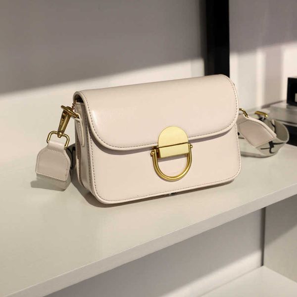 female summer versatile net red style bean curd large capacity one shoulder slant span bag purse
female summer versatile net red style bean curd large capacity one shoulder slant span bag purse