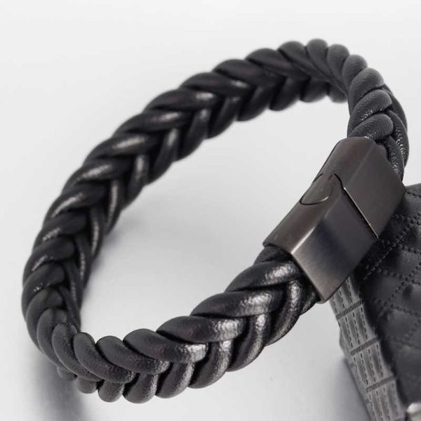 men's charm stainless steel magnetic buckle leather bracelet classic punk rock party jewelry q0719, Black
men's charm stainless steel magnetic buckle leather bracelet classic punk rock party jewelry q0719, Black