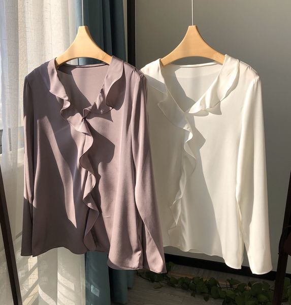 new women ruffles trim v-neck silk blouse 2021 early spring lady long sleeve office wear simple shirt and gyev, Black
new women ruffles trim v-neck silk blouse 2021 early spring lady long sleeve office wear simple shirt and gyev, Black