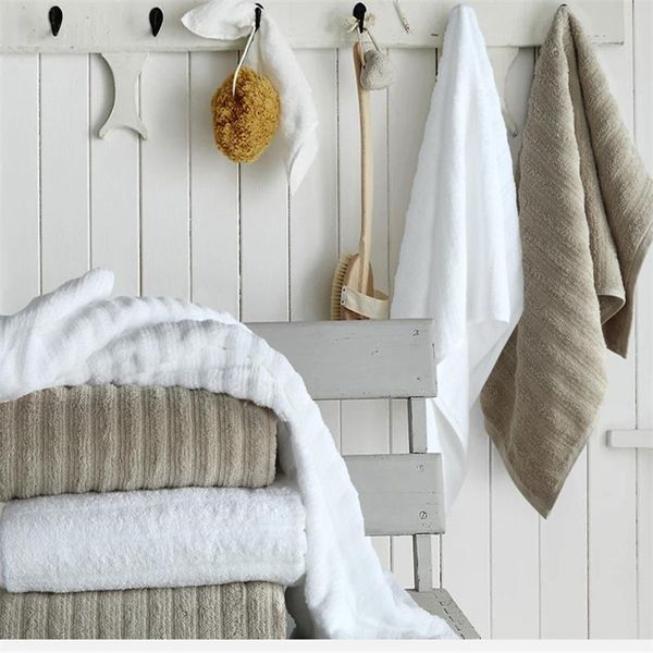 towel 160*80cm five star el beauty club bath children and family outdoor jacquard towel.
towel 160*80cm five star el beauty club bath children and family outdoor jacquard towel.
