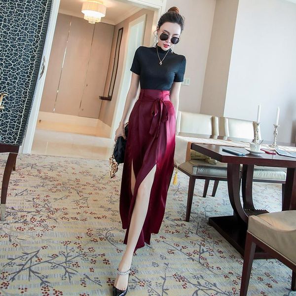elegant lady clothes sets 2021 new women's summer short-sleeved high split long skirt fashion two-piece suit, Gray
elegant lady clothes sets 2021 new women's summer short-sleeved high split long skirt fashion two-piece suit, Gray