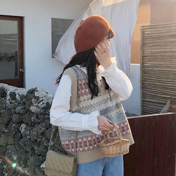 women's vests autumn retro sweaters vest western style color matching rhombus loose sleeveless v-neck women casual, Black;white
women's vests autumn retro sweaters vest western style color matching rhombus loose sleeveless v-neck women casual, Black;white