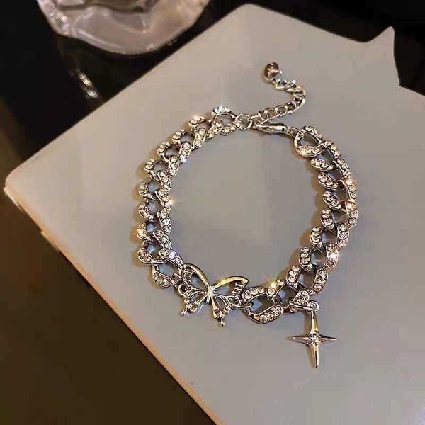 fashion brand hollowed out butterfly full diamond bracelet female xia ins cold wind flash chain fashion personality hip hop bracelet, Golden;silver
fashion brand hollowed out butterfly full diamond bracelet female xia ins cold wind flash chain fashion personality hip hop bracelet, Golden;silver