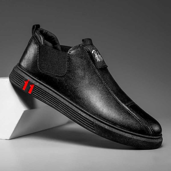 men's sho autumn 2021 trend waterproof kitchen working chef leather casual black board labor protection tide
men's sho autumn 2021 trend waterproof kitchen working chef leather casual black board labor protection tide