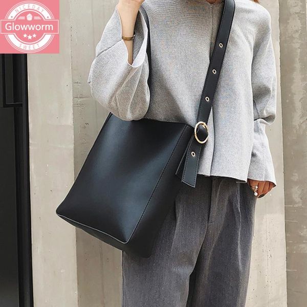 fashion pu leather composite bags for ladies casual solid large capacity bucket bags for women simple vintage messenger new
fashion pu leather composite bags for ladies casual solid large capacity bucket bags for women simple vintage messenger new