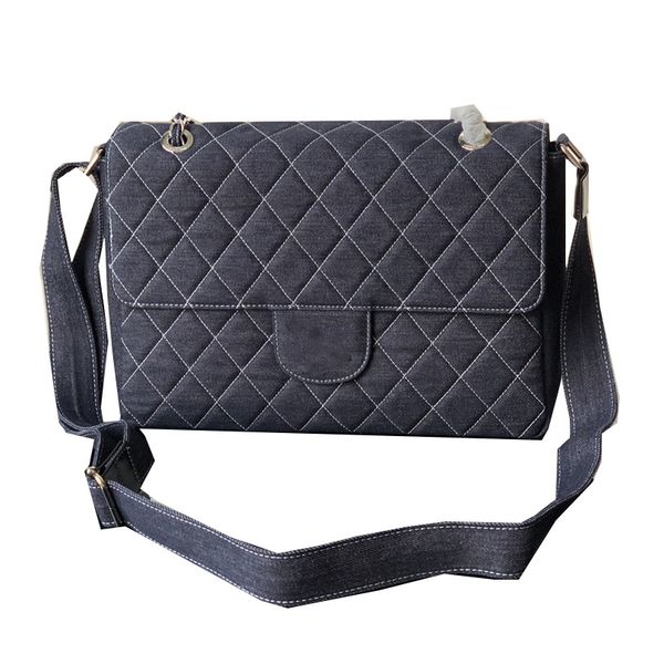 denim dark blue jumbo maxi vintage bags classic flap matelasse chain crossbody shoulder luxury designer adjustable shoulder strap messenger
denim dark blue jumbo maxi vintage bags classic flap matelasse chain crossbody shoulder luxury designer adjustable shoulder strap messenger