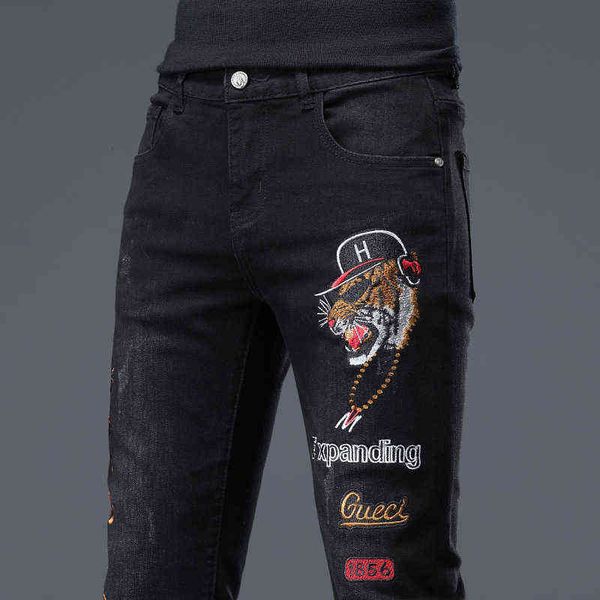 autumn 21 thick boutique men's jeans black slim fit small feet elastic leisure trend embroidered flower pants tiger, Blue
autumn 21 thick boutique men's jeans black slim fit small feet elastic leisure trend embroidered flower pants tiger, Blue