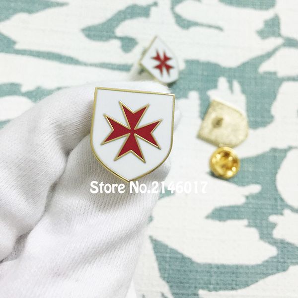 18mm mason masons brooch crusader warrior order knight white shield with red maltese cross lapel pin masonic pins badge, Gray
18mm mason masons brooch crusader warrior order knight white shield with red maltese cross lapel pin masonic pins badge, Gray