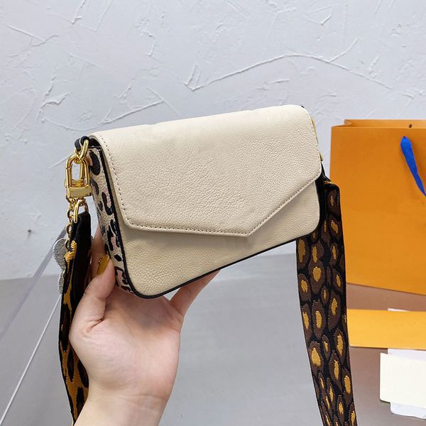 gold chain crossbody bag women flap messenger handbag qulaity flip wallet with two detachable pockets classic three piece
gold chain crossbody bag women flap messenger handbag qulaity flip wallet with two detachable pockets classic three piece