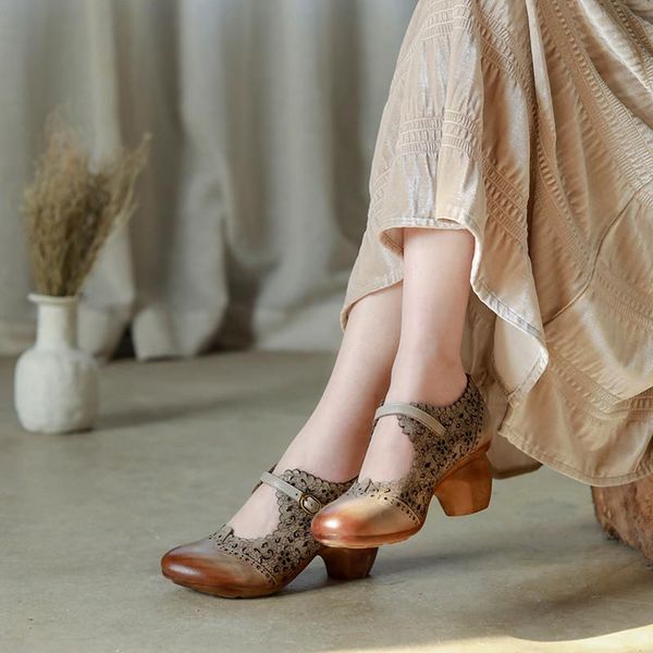 dress shoes tayunxing genuine leather handmade women spring summer lady sandals ankle strap hollow high heel comfort retro y618d-102, Black
dress shoes tayunxing genuine leather handmade women spring summer lady sandals ankle strap hollow high heel comfort retro y618d-102, Black