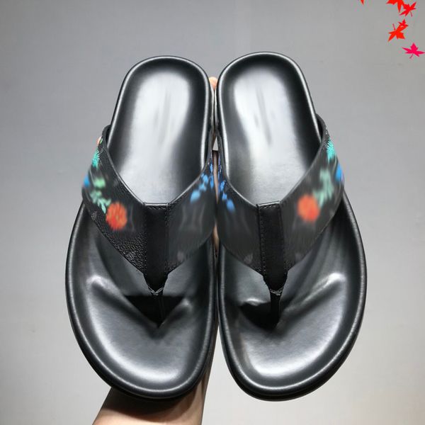 2021 designer luxurys slippers men sandals fashion beach shoes flip flops flat non-slip classical hole slipper with box size 39-45 -g146, Black
2021 designer luxurys slippers men sandals fashion beach shoes flip flops flat non-slip classical hole slipper with box size 39-45 -g146, Black