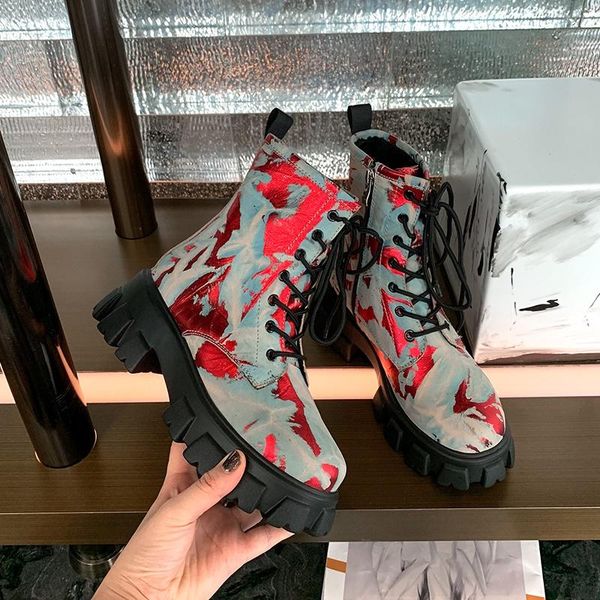 boots 2021 winter women short fashion genuine leather splicing shoes thick bottom heighten zipper casual size 34-39, Black
boots 2021 winter women short fashion genuine leather splicing shoes thick bottom heighten zipper casual size 34-39, Black