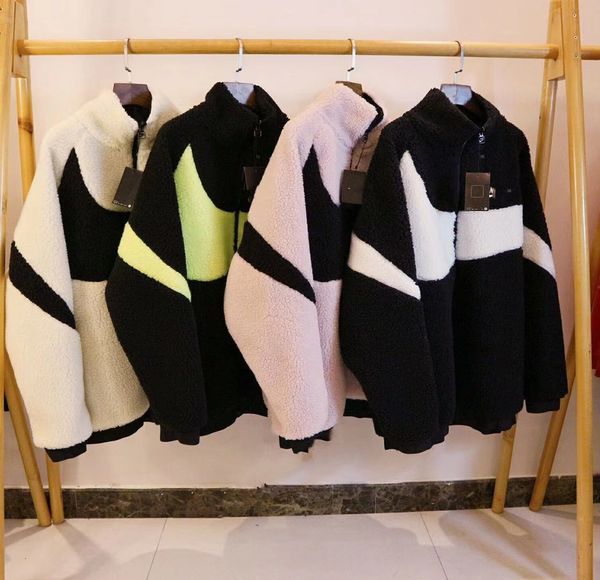 2021 new woolen peludo oversized zip up suter grosso quente jaqueta para homem e mulher designer de luxo roupas femininas mais tamanho wusu, Black;brown
2021 new woolen peludo oversized zip up suter grosso quente jaqueta para homem e mulher designer de luxo roupas femininas mais tamanho wusu, Black;brown