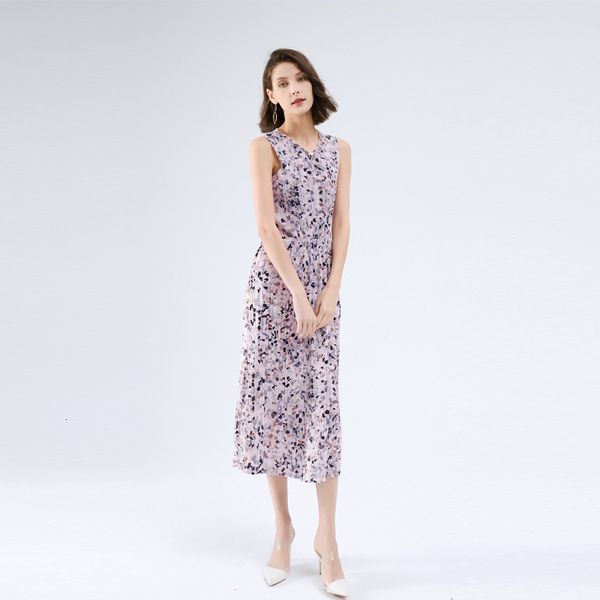2021 new pleated floral women's summer two-piece a-line v-neck split ay87, Black;gray
2021 new pleated floral women's summer two-piece a-line v-neck split ay87, Black;gray