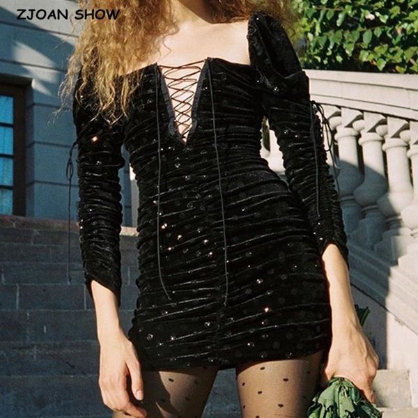 casual dresses 2021 spring ladies cross lacing up v neck velvet dress pleated puff sleeve ruched short bodycon woman, Black;gray
casual dresses 2021 spring ladies cross lacing up v neck velvet dress pleated puff sleeve ruched short bodycon woman, Black;gray