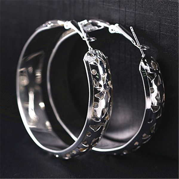 women's big ear ring charm ear hoop huggie jewelry gift circle circular hollowed out flower earrings, Golden;silver
women's big ear ring charm ear hoop huggie jewelry gift circle circular hollowed out flower earrings, Golden;silver