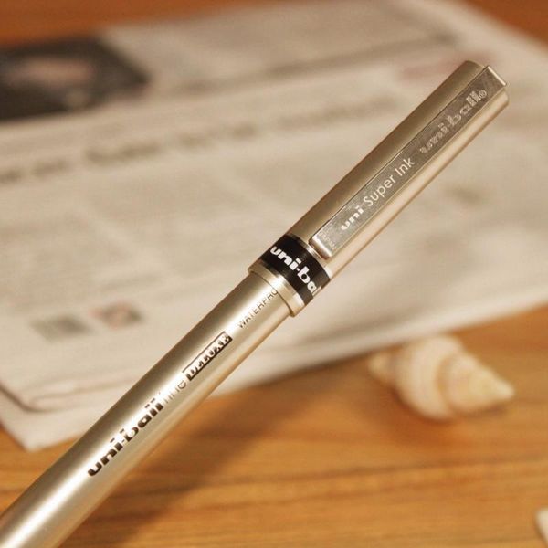 gel pens ub-177 vision 0.7mm business roller tip pen writing elegant style office school stationery supplies
gel pens ub-177 vision 0.7mm business roller tip pen writing elegant style office school stationery supplies