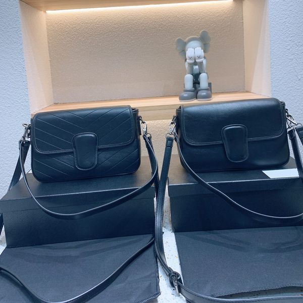 2022 black designers sheepskin shoulder bags shopping lady famous wallet luxurys fashion women interior zipper pocket compartment soft pract
2022 black designers sheepskin shoulder bags shopping lady famous wallet luxurys fashion women interior zipper pocket compartment soft pract