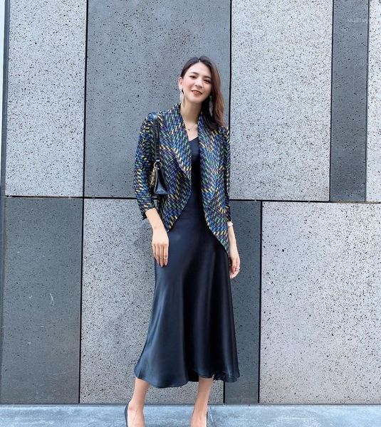 women's jackets selling fashion stripe the turn-down collar wild style irregular coat in stock, Black;brown
women's jackets selling fashion stripe the turn-down collar wild style irregular coat in stock, Black;brown