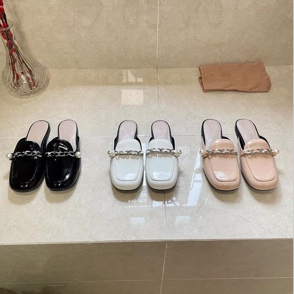 2021 mules shoes women leather women slippers flats flip flops chain zapatillas mujer casual outdoor female sandals luxury, Black
2021 mules shoes women leather women slippers flats flip flops chain zapatillas mujer casual outdoor female sandals luxury, Black