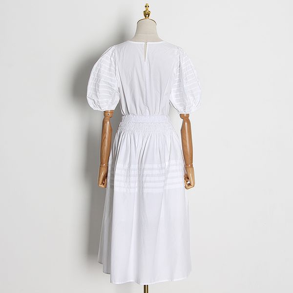 patchwork white set for women o neck puff sleeve high waist elegant midi sets female 2021 summer fashion clothes
patchwork white set for women o neck puff sleeve high waist elegant midi sets female 2021 summer fashion clothes