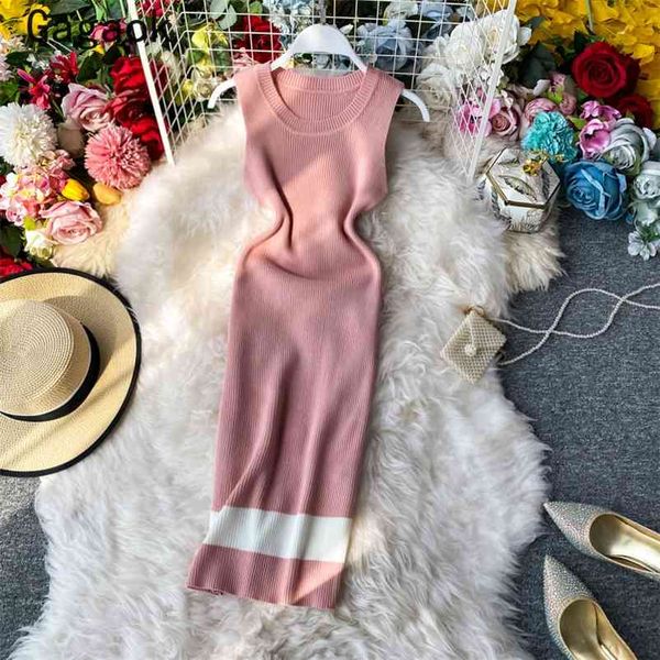 fashion women & club sheath knitted dress summer o-neck striped sleeveless dresses bodycon stretch vestidos 210531, Black;gray
fashion women & club sheath knitted dress summer o-neck striped sleeveless dresses bodycon stretch vestidos 210531, Black;gray