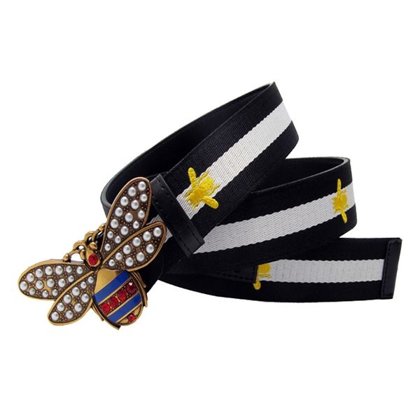 2021 low price wholesale western embroidery contrast colour canvas leather women fashion rhinestone peal buckle lady belt, Black;brown
2021 low price wholesale western embroidery contrast colour canvas leather women fashion rhinestone peal buckle lady belt, Black;brown