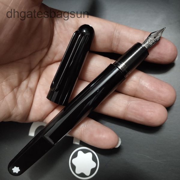 luxury pen wanbaoyou pen large m magnetic suction cap m sharp bright black
luxury pen wanbaoyou pen large m magnetic suction cap m sharp bright black
