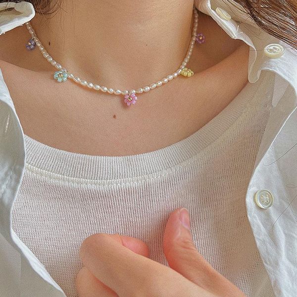 chokers korea sweet colorful flowers imitation pearls clavicle chain handmade choker necklace for women vacation 2021jewelry, Golden;silver
chokers korea sweet colorful flowers imitation pearls clavicle chain handmade choker necklace for women vacation 2021jewelry, Golden;silver